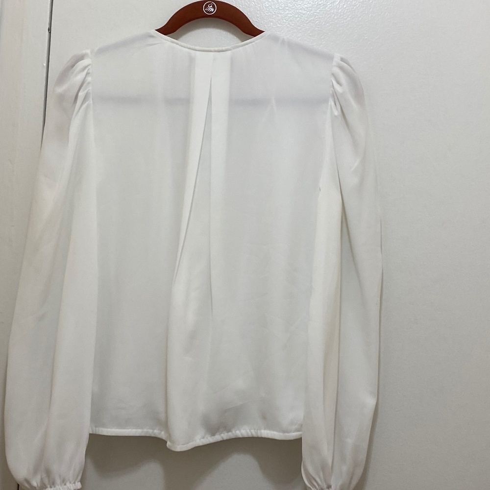 NWOT Sam And Jess ( J22-11 ) Surplice Puff - Sleeves Top Color Ivory Size P - Picture 2 of 6